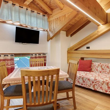 Appartamento Aux Pieds Du Malatra' 1 Saint-Rhemy-En-Bosses Esterno foto