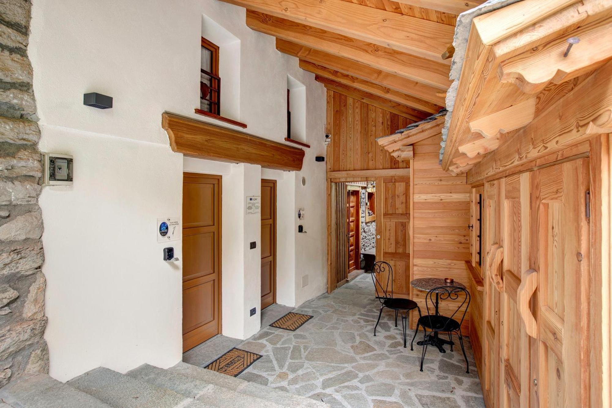 Appartamento Aux Pieds Du Malatra' 1 Saint-Rhemy-En-Bosses Esterno foto