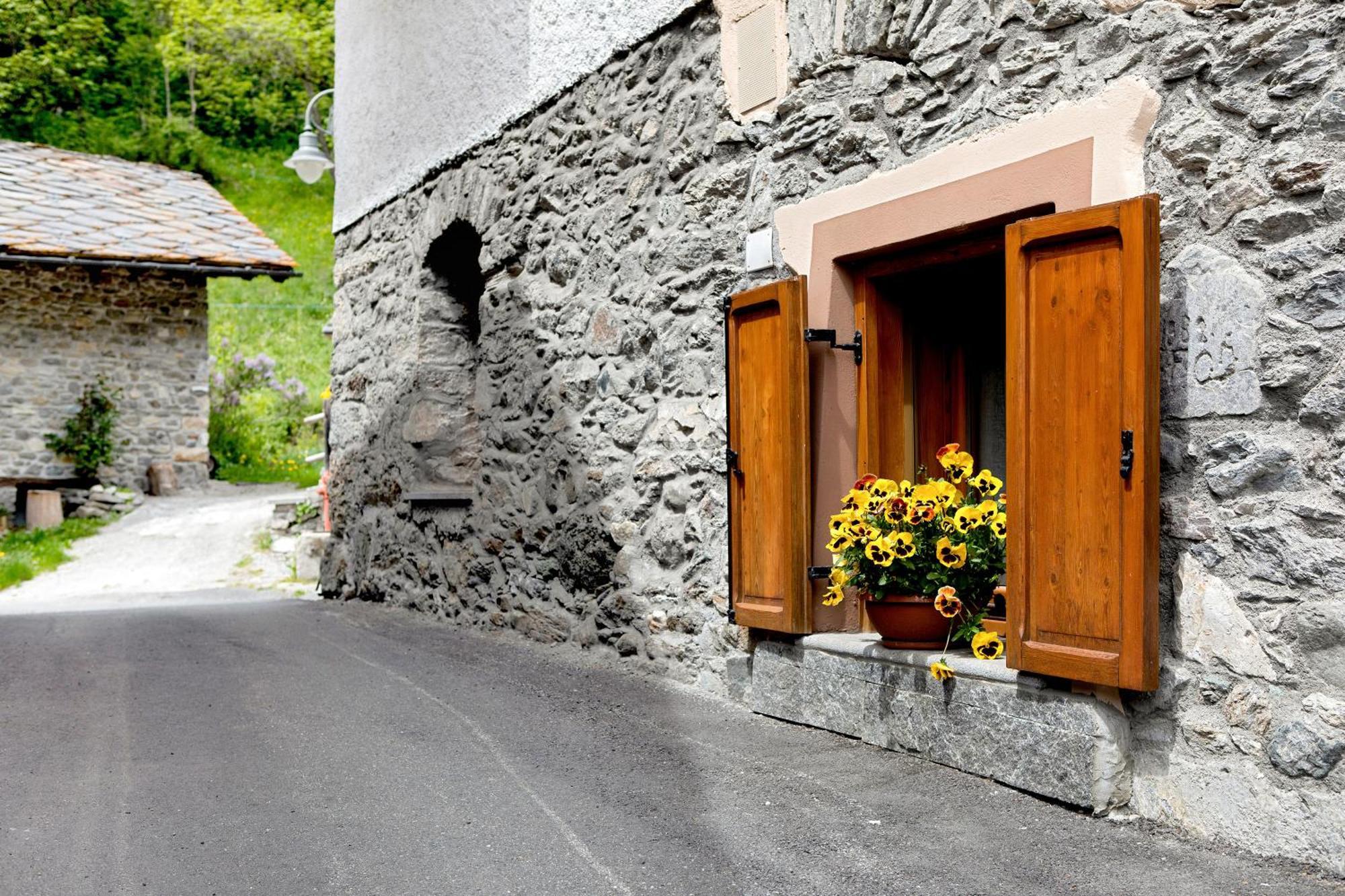 Appartamento Aux Pieds Du Malatra' 1 Saint-Rhemy-En-Bosses Esterno foto
